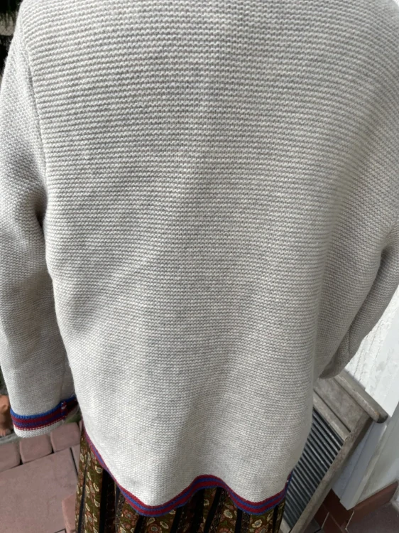 Dámský svetr v selském dobovém stylu vel. 42