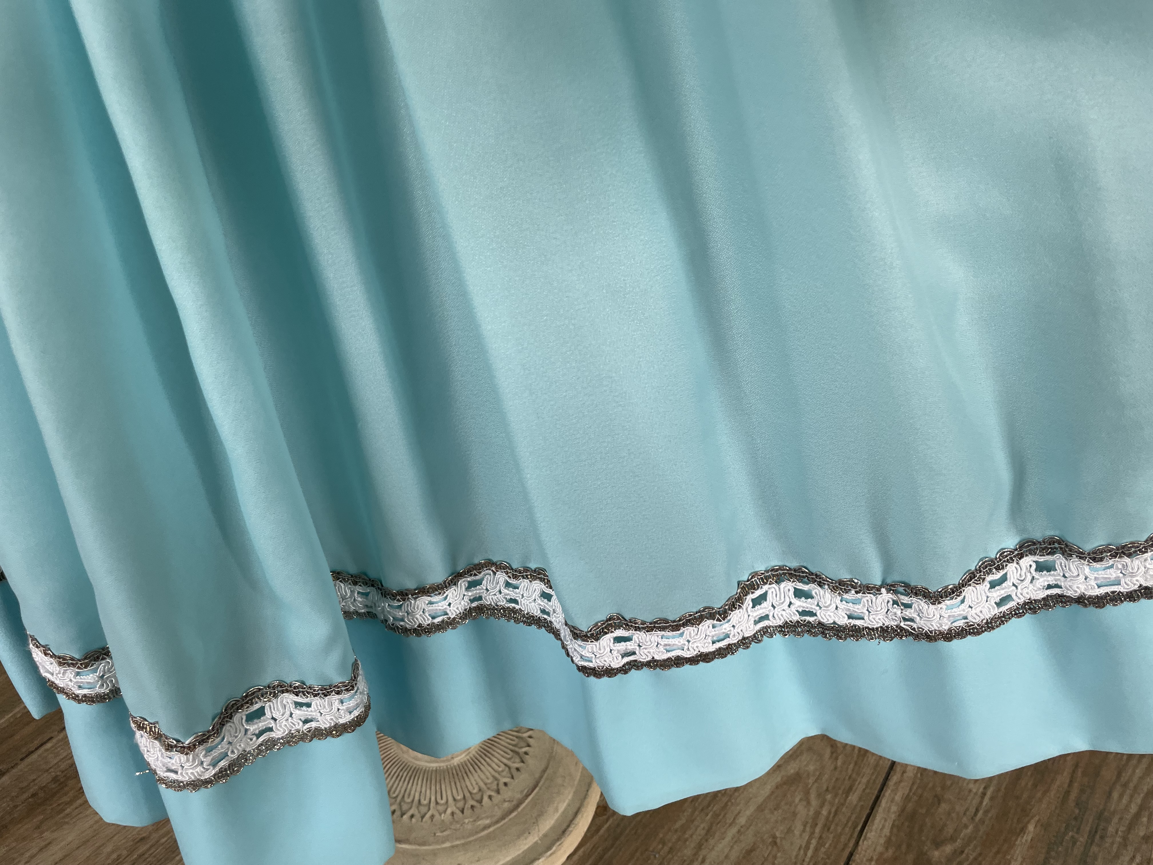 dámské šaty princezna, dobový styl vel. 36
