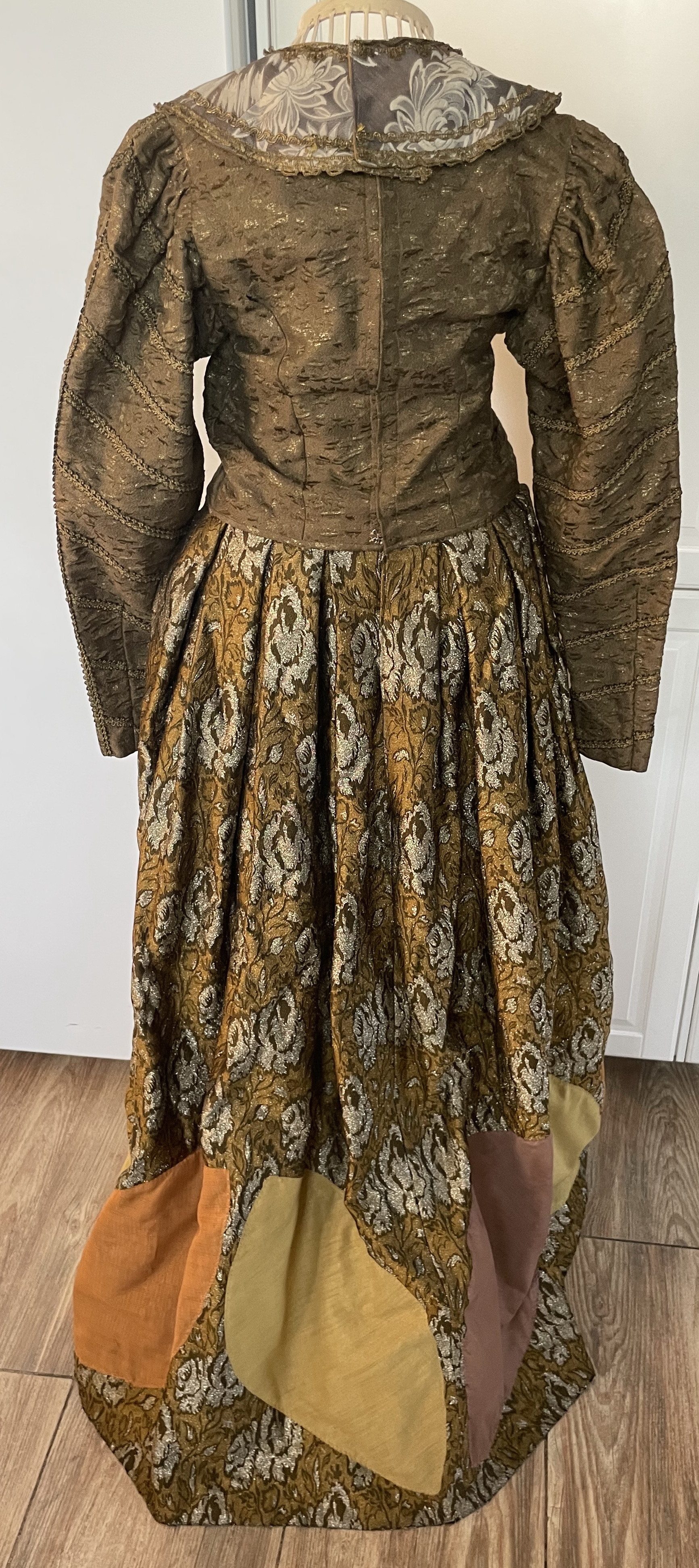 dámské šaty v historickém stylu šlechtična, princezna vel. 36/38