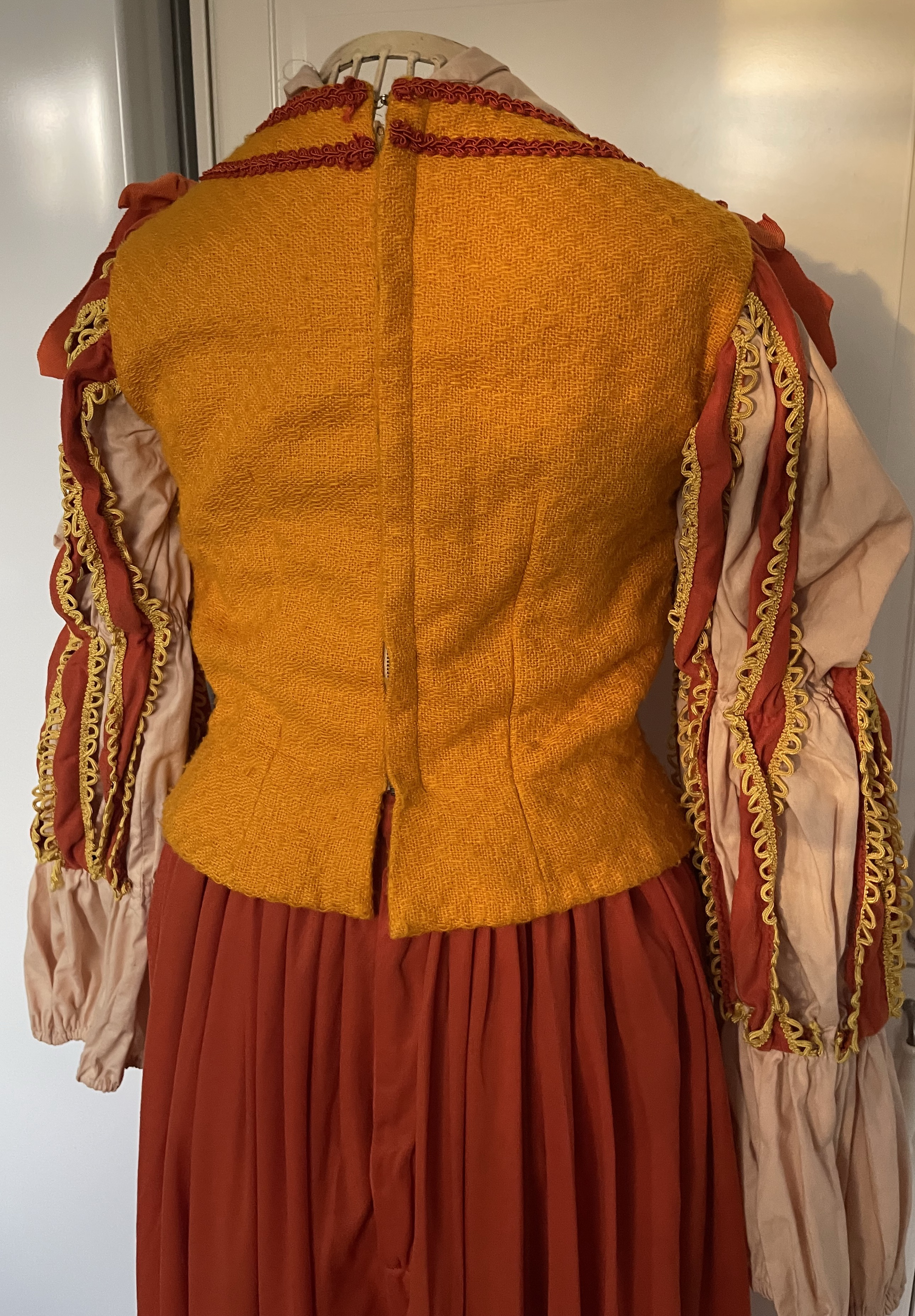 dámské dobové šaty vel. 164- XS