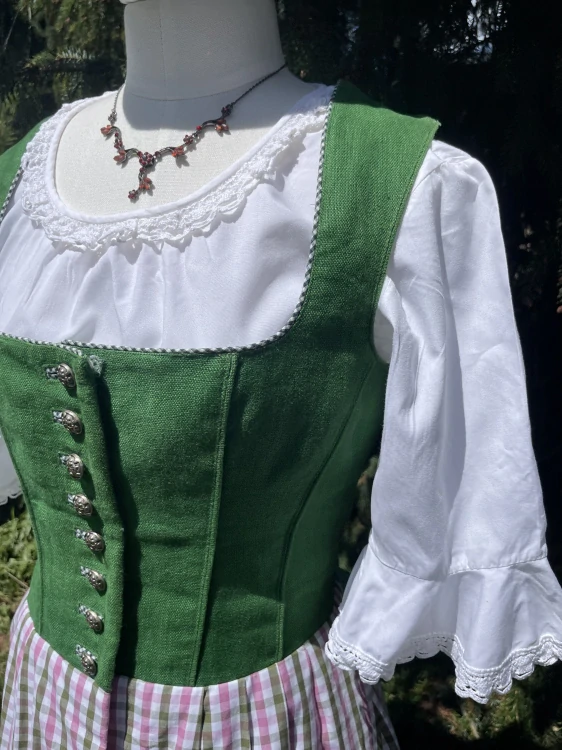 Dámské dirndl šaty, selský styl vel. 36