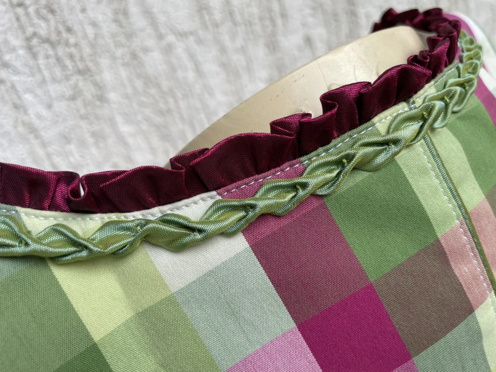 Dámské dirndl šaty selský styl vel. XXS
