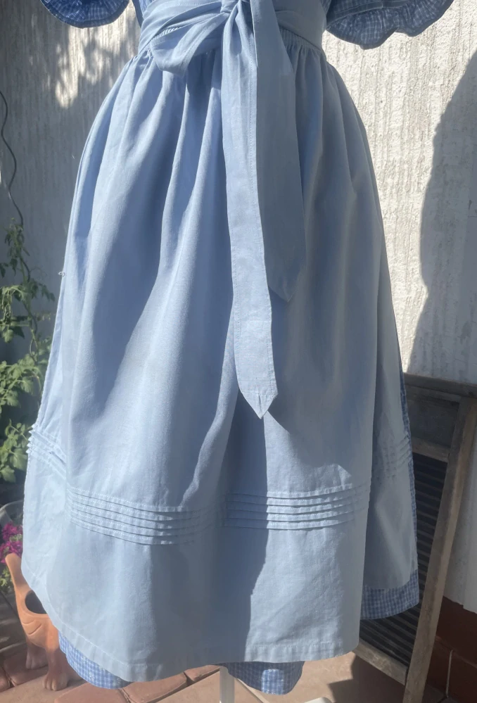 Dámské šaty se zástěrou v alpským stylu venkovská, bavorská dívka, selka vel. 38