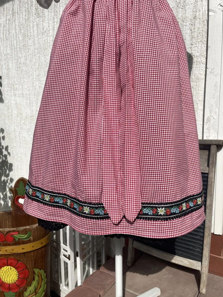 Dámské šaty dirndl selský styl, vintage vel. 40/42