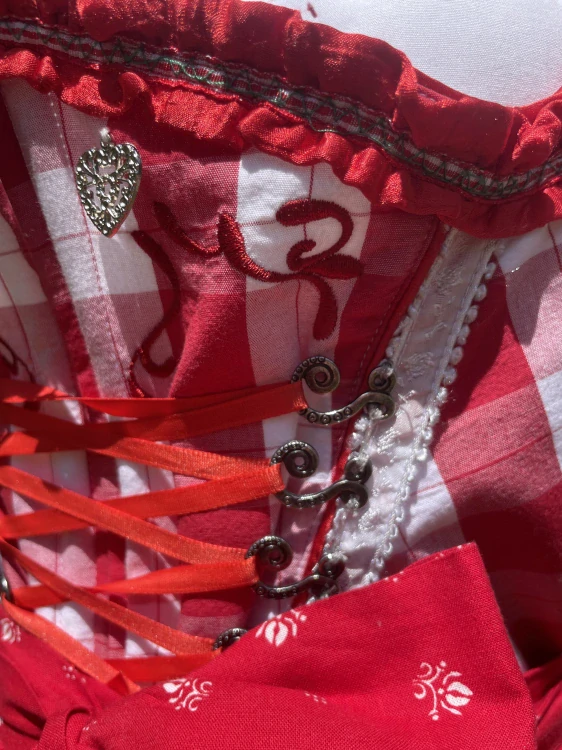 Dámské dirndl šaty selský styl vel. 40
