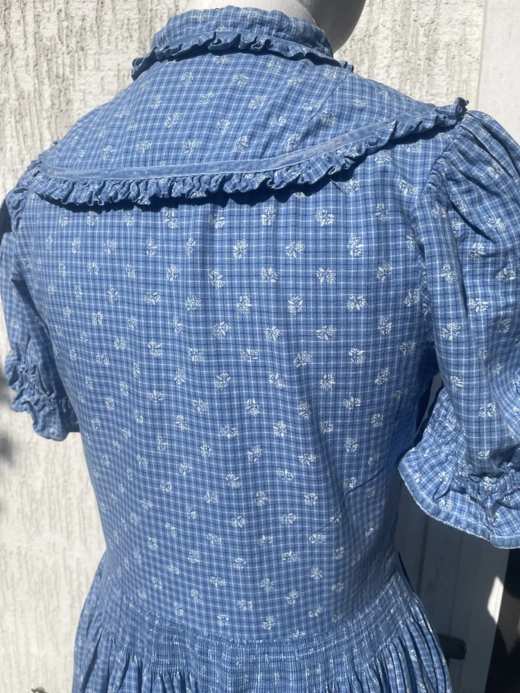 Dámské šaty se zástěrou v alpským stylu venkovská, bavorská dívka, selka vel. 38