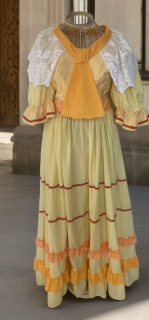 dámské dobové šaty