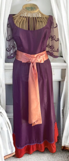 dámské šaty v dobovém stylu vel. 36