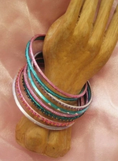 VÍCEŘADÝ NÁRAMEK BAREVNÝ