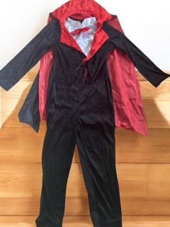 karnevalový kostým UPÍR vel. 128