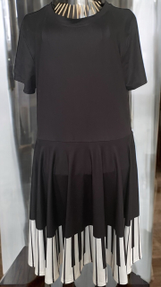 dámské šaty pro pianistku vel. 40/42