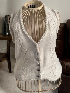 dámská vestička v selském stylu vel. 38