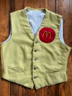 karnevalový kostým VESTA prodavač Mc Donald vel. M