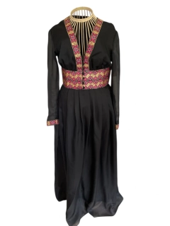 karnevalový kostým šaty KRÁLOVNA, BOHYNĚ vel. 36/38