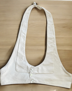 divadlení vesta, vestička vel. M