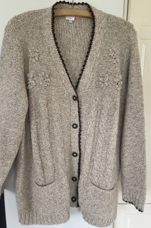 Dámský svetr v selském stylu vel. 50