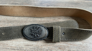 Pánský pásek v selském stylu