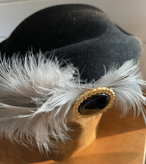 Dámský elegantní klobouk