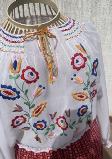 Dámská krojová vyšívaná halenka selský styl vel. 38/40