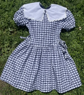 Dívčí šaty v selském stylu vel. 134