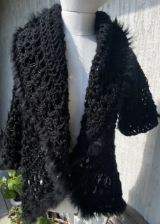 Dámský vzdušný chlupatý svetr alá VĚDMA, ČARODĚJNICE vel. 36