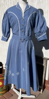 Dámské šaty v selském, dobovém, vintage stylu vel. 38/40