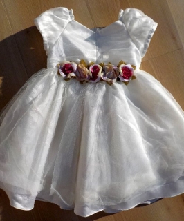 DÍVČÍ SLAVNOSTNÍ ŠATY 3-6 MĚS. > 68