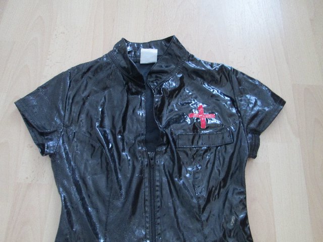 KARNEVALOVÝ KOSTÝM šaty zdravotní sestra > 36