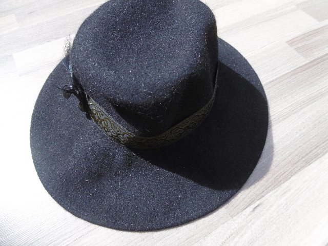 dobový klobouk