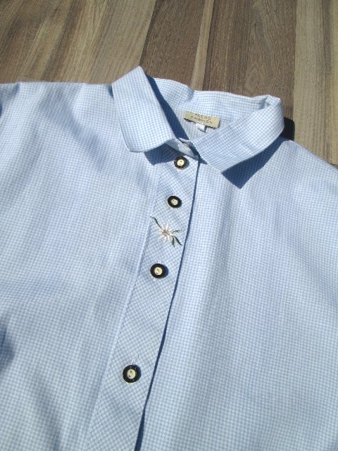 DÁMSKÁ DOBOVÁ HALENKA > 46