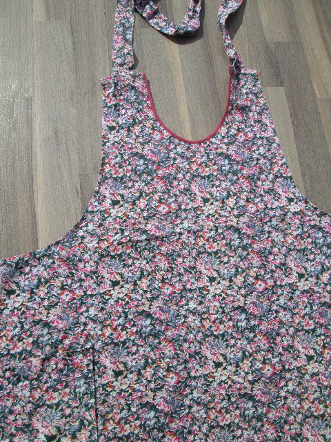 dámská zástěra dobová, retro > 36